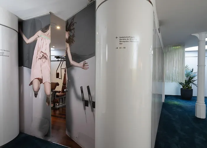 Chic & Basic Born BoutiqueBoutique Hotel